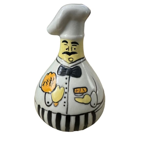 Vintage Chef Salt and Pepper Shakers with Tray Ceramic Collectible - Picture 4 of 10